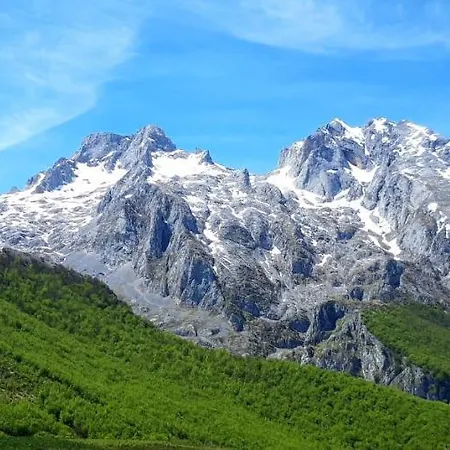 San Anton Vacacional Feriehus Inguanzo
